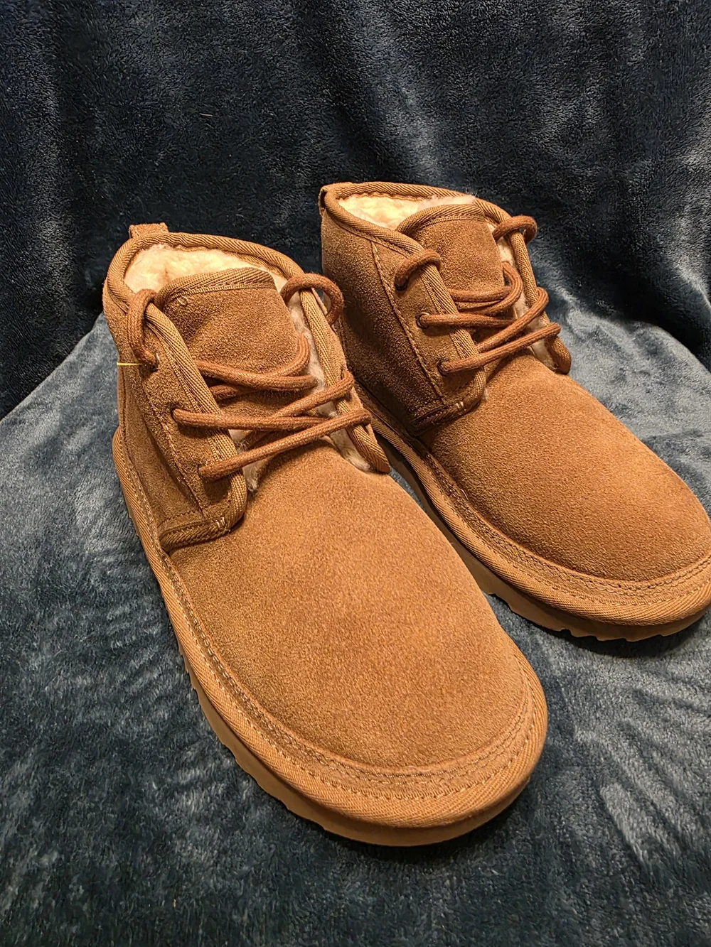 Size 3 - UGG Kid's Suede Chukka Boots in Chestnut- Brand New